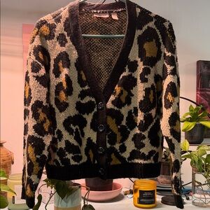 Chic Leopard Print Cardigan